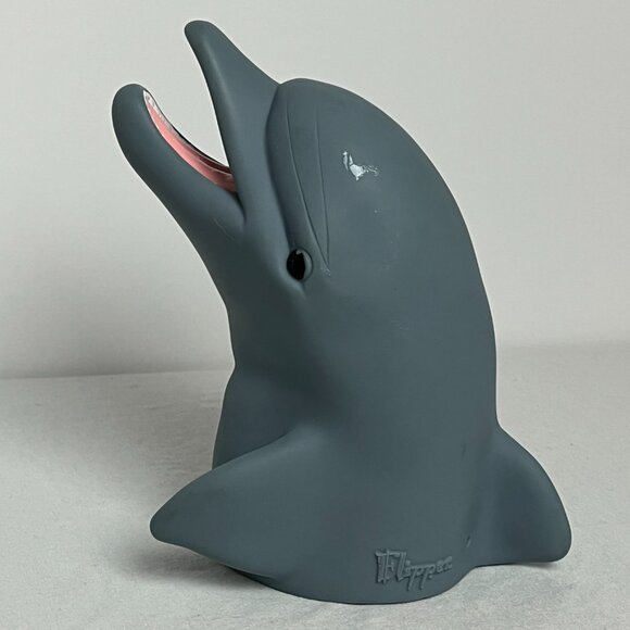 Vintage Flipper Dolphin Hand Puppet Water Squirter Gray Bottlenose Plastic - Picture 4 of 8